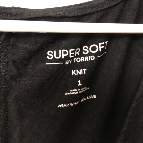 Torrid Super Soft Black Maxi dress size 1 - Picture 4 of 4